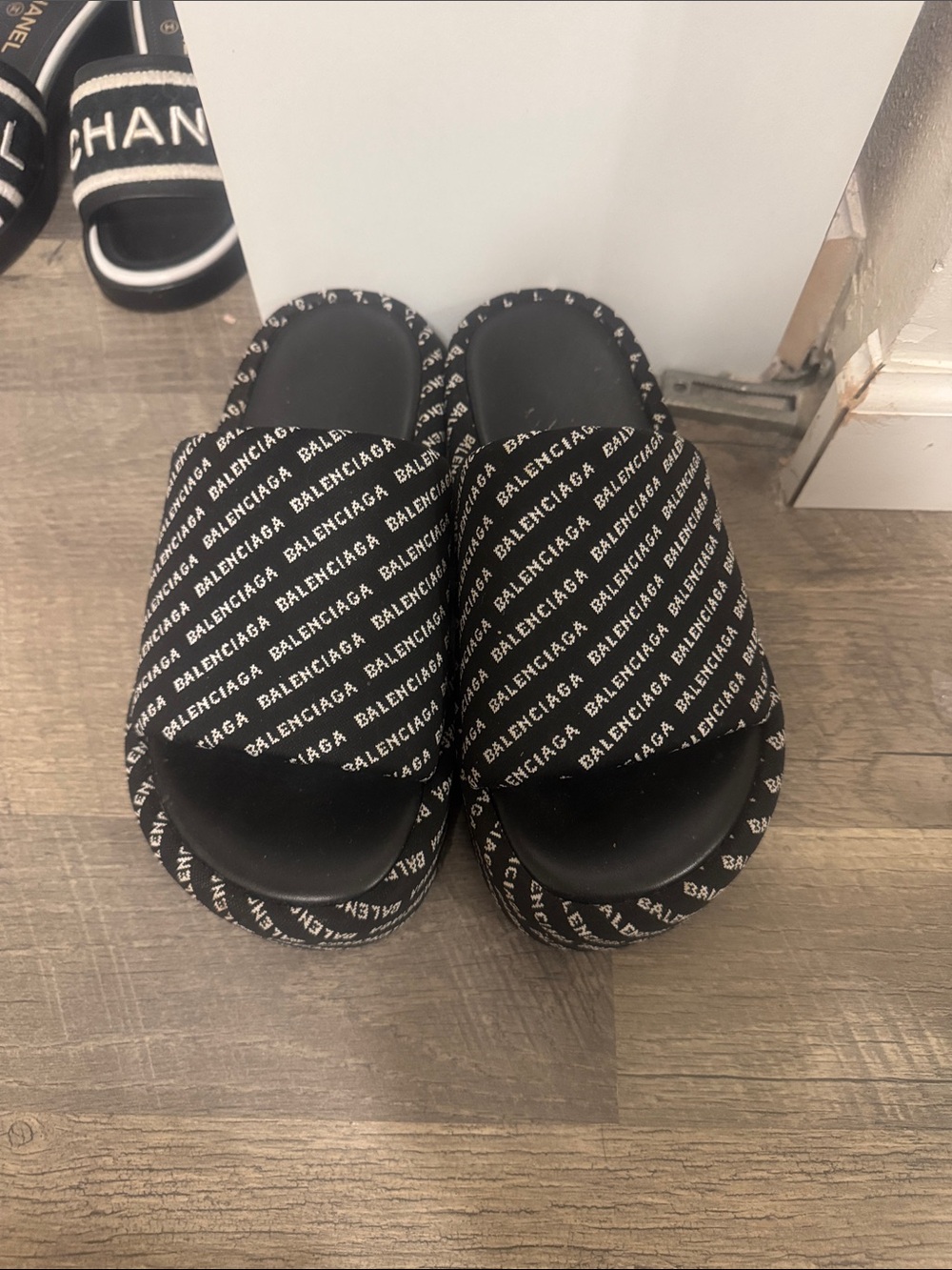 Balenciaga Black Logo-Print Platform Mules - Picture 3 of 5